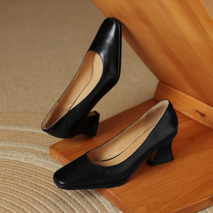 Oriel | Zapatos de salón cuadrados de cuero