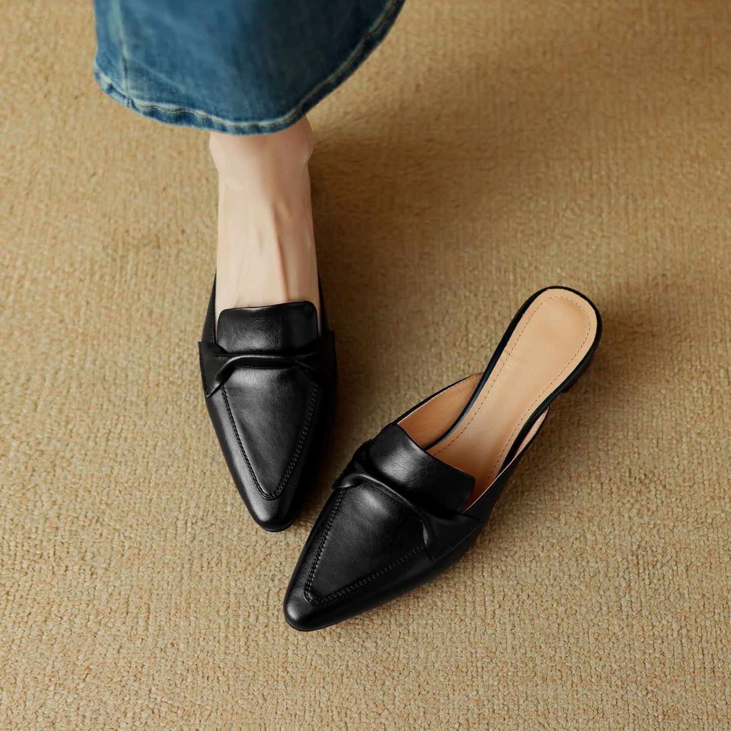 Marloe | Mules de cuero con punta afilada