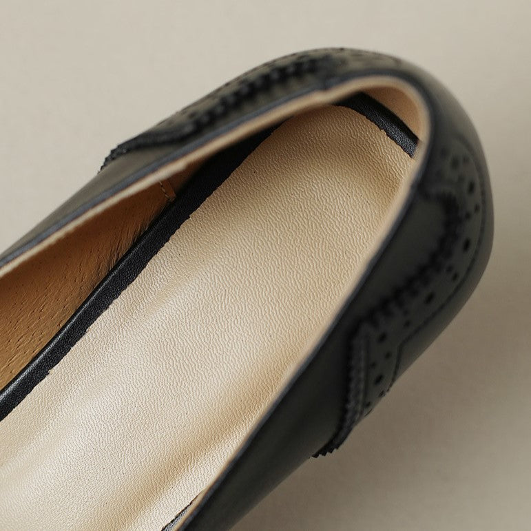 Célora | Zapatos de salón con correa de cuero