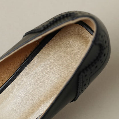 Célora | Zapatos de salón con correa de cuero